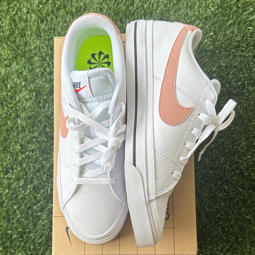 Nike Women's White and Peach Sneakers